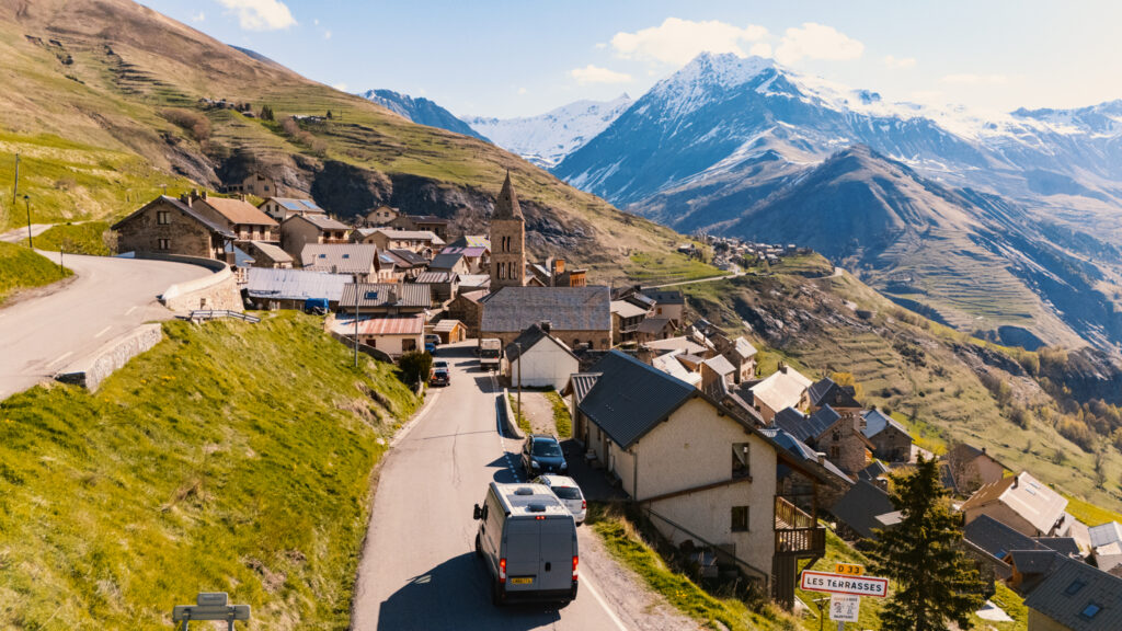 Guide to Driving in France