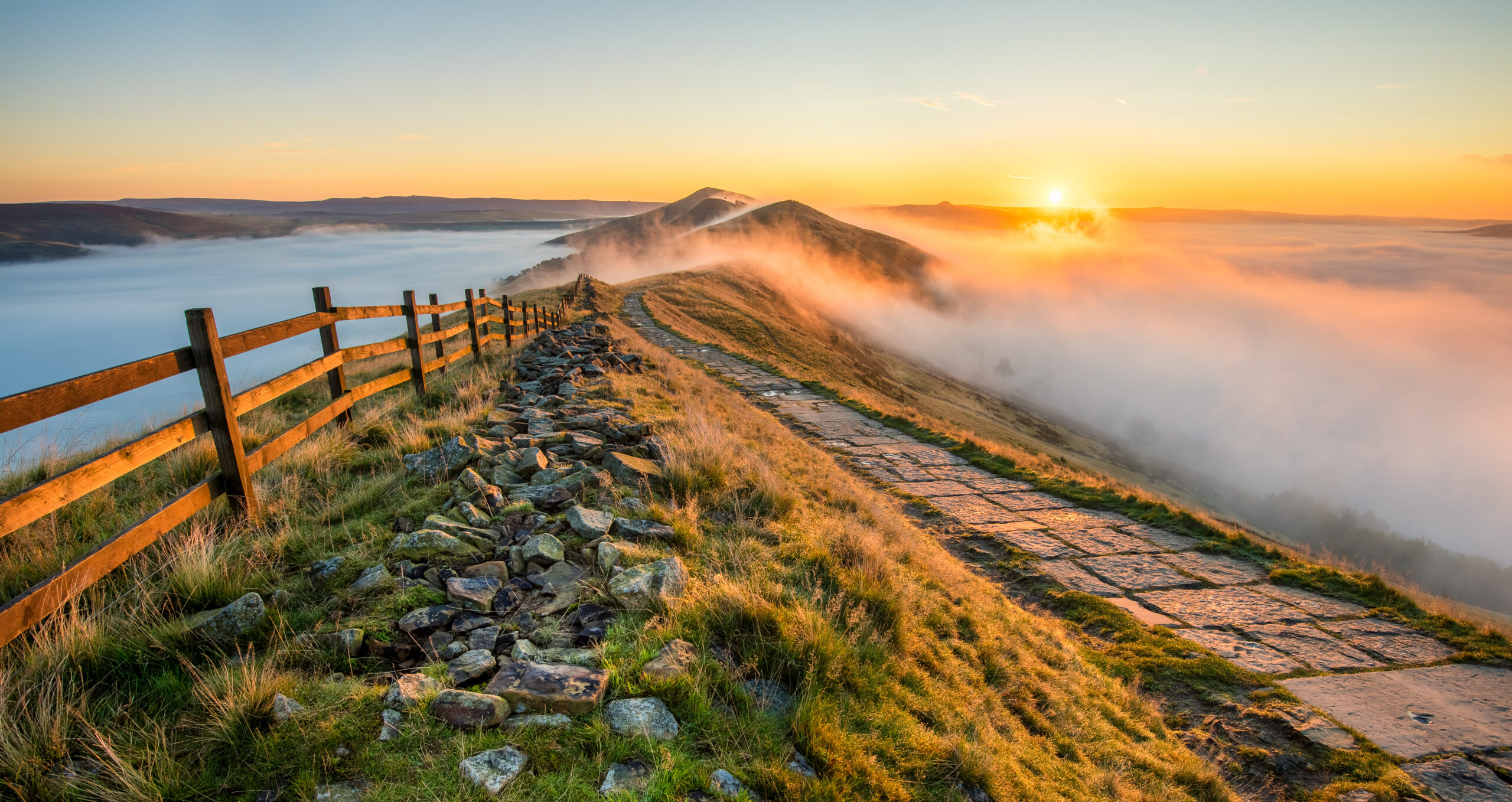 Top 5 Peak District Walks: Mam Tor