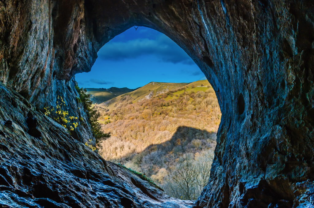 South Peak District, Thor's Cave